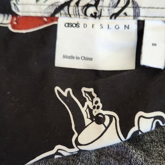 New without tag - Asos Santa short sleeve Blouse Sz S, Black/white Christmas - Picture 3 of 5